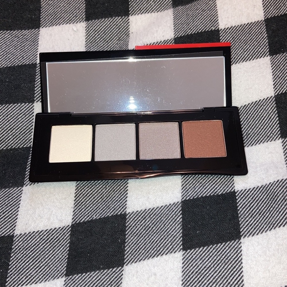 NWT Shiseido Essentials Eye Palette MSRP $34 - Picture 8 of 11